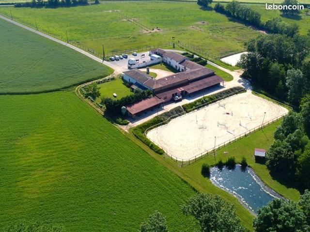 Propriété 7 pièces 250 m²