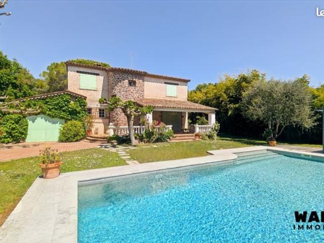 Propriété 7 pièces 250 m²