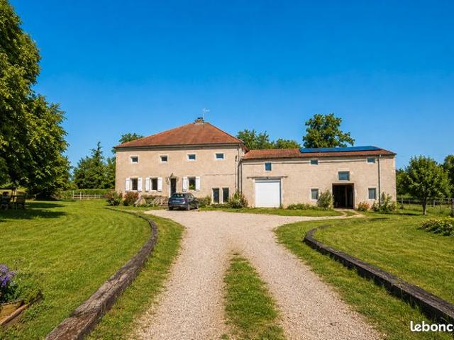 Propriété 7 pièces 250 m²