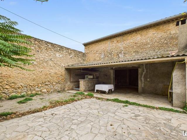 Propriété 7 pièces 192 m²
