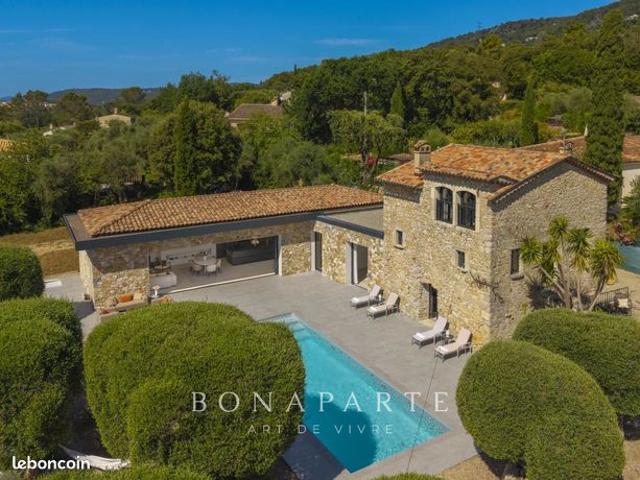 Propriété 7 pièces 250 m²