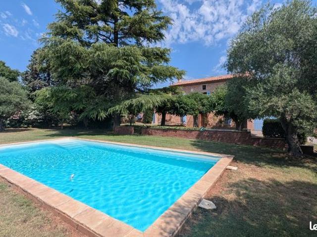 Propriété 7 pièces 250 m²