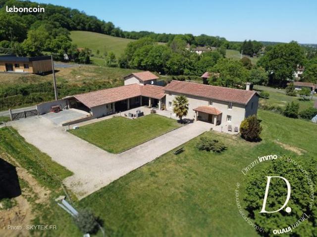 Propriété 7 pièces 250 m²