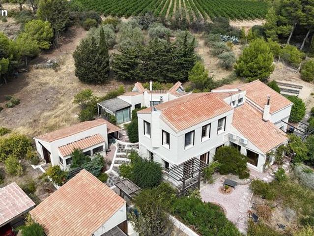 Propriété 7 pièces 250 m²
