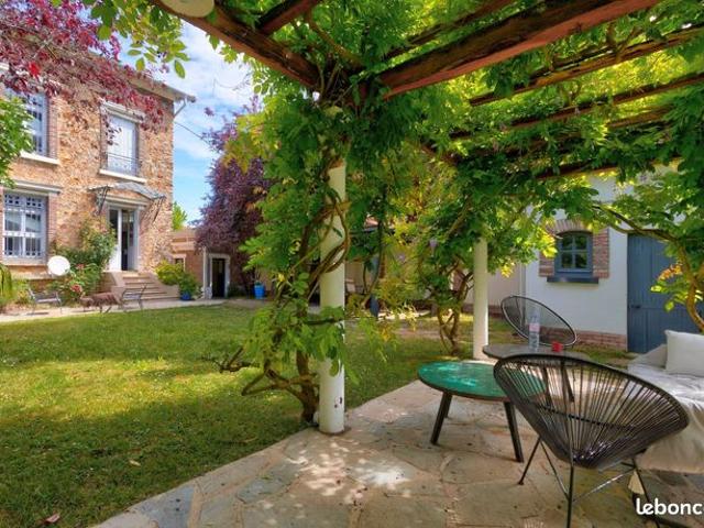 Propriété 7 pièces 250 m²
