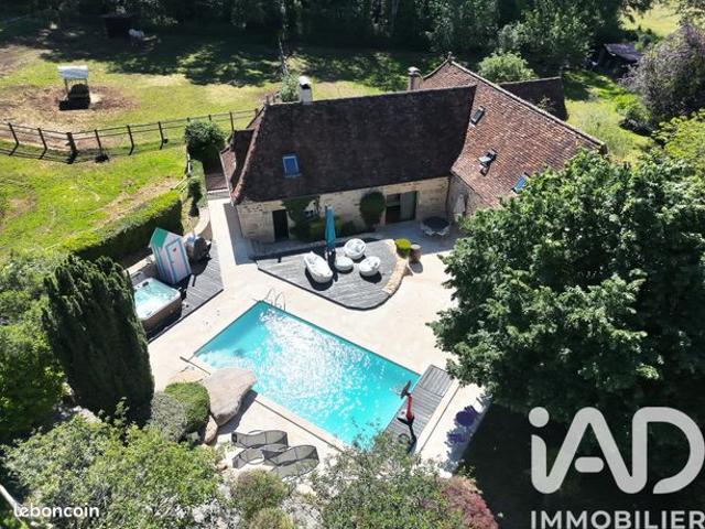 Propriété 7 pièces 250 m²