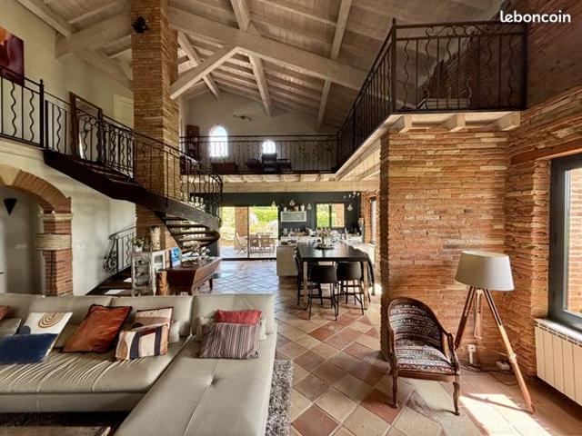 Maison 7 pièces 250 m²
