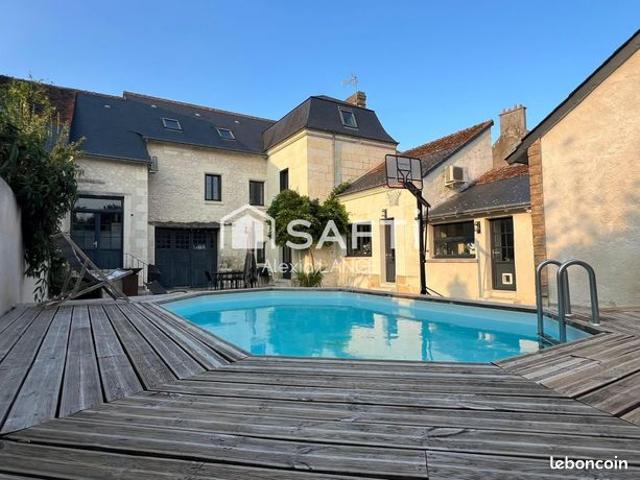 Propriété 7 pièces 251 m²
