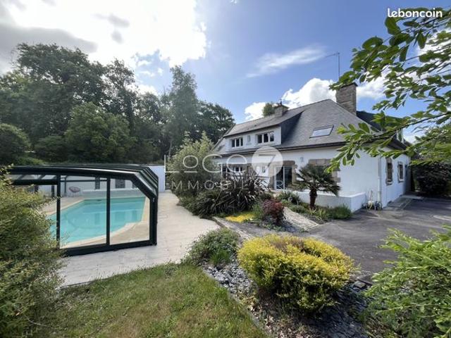 Propriété 7 pièces 252 m²