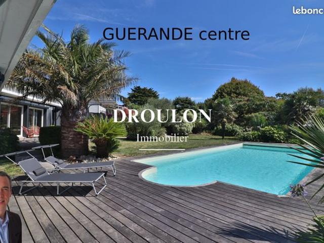 Propriété 7 pièces 265 m²