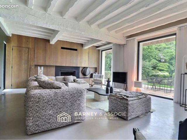 Propriété 7 pièces 268 m²