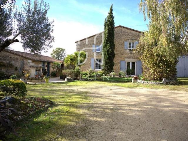 Propriété 7 pièces 260 m²