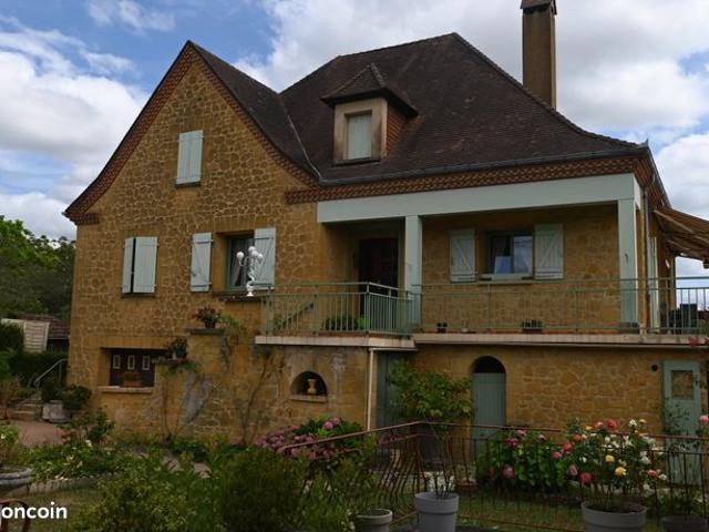 Propriété 7 pièces 260 m²