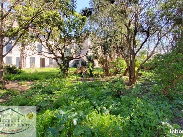Propriété 7 pièces 260 m²