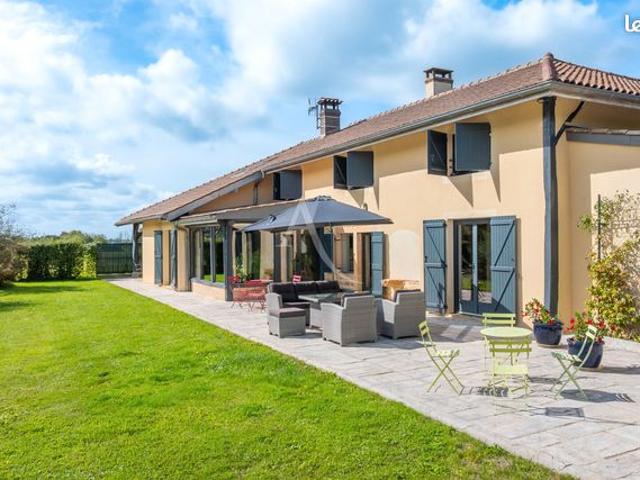 Propriété 7 pièces 260 m²