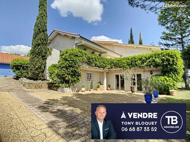 Propriété 7 pièces 260 m²