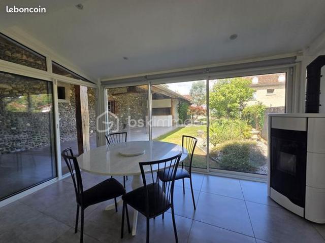 Propriété 7 pièces 261 m²