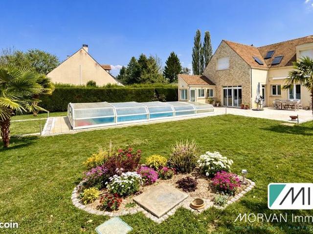 Propriété 7 pièces 262 m²