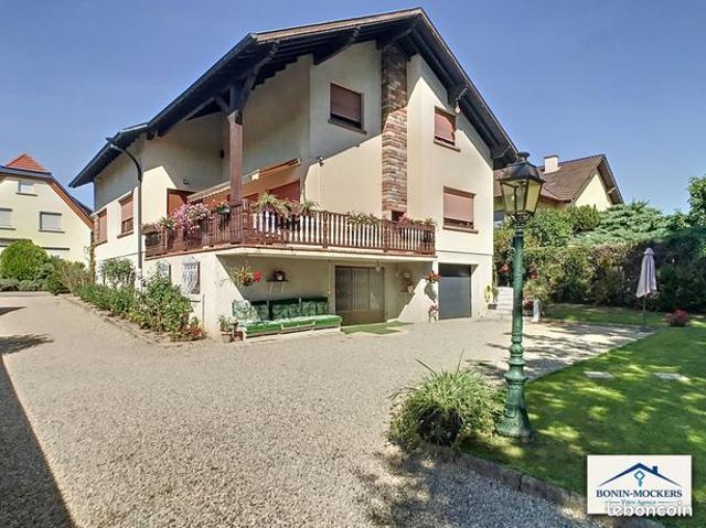 Propriété 7 pièces 274 m²