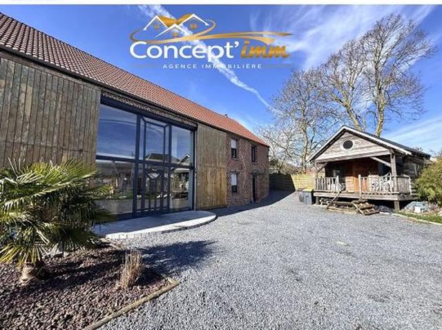 Propriété 7 pièces 275 m²