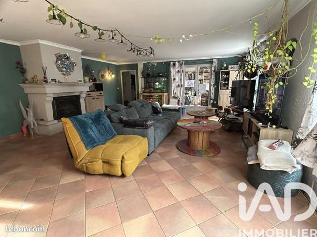 Propriété 7 pièces 275 m²