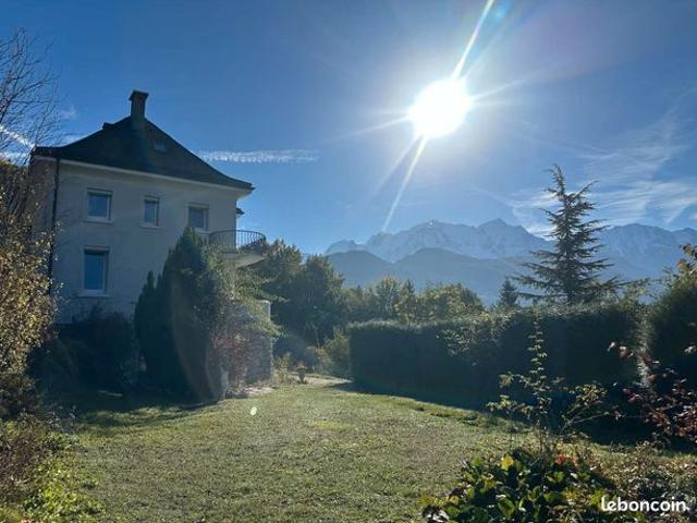 Propriété 7 pièces 278 m²