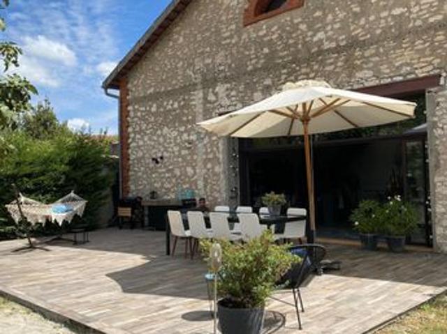 Propriété 7 pièces 278 m²