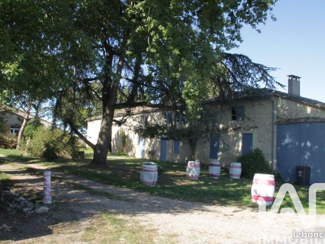 Propriété 7 pièces 270 m²