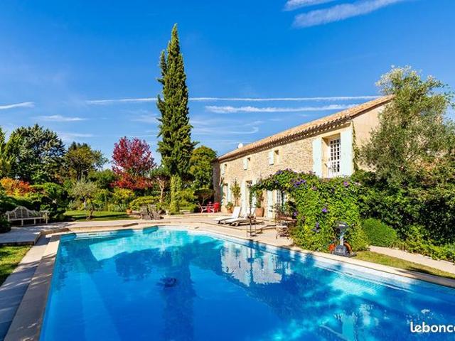 Propriété 7 pièces 272 m²
