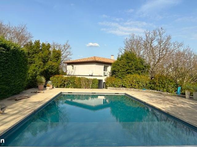 Propriété 7 pièces 286 m²
