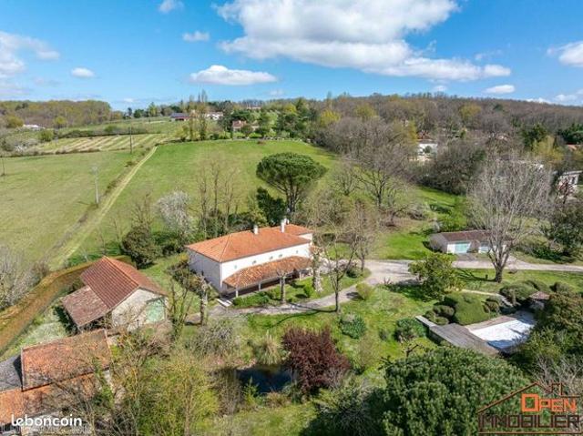Propriété 7 pièces 280 m²