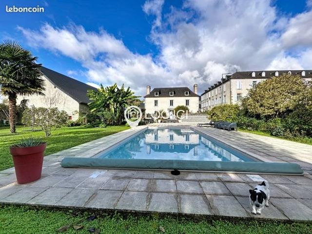 Propriété 7 pièces 280 m²