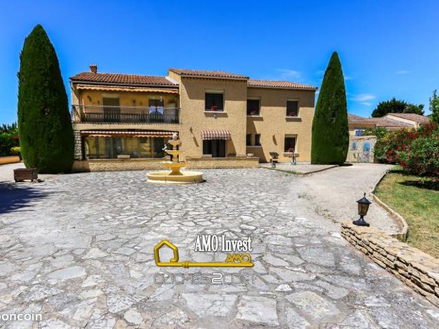 Propriété 7 pièces 280 m²