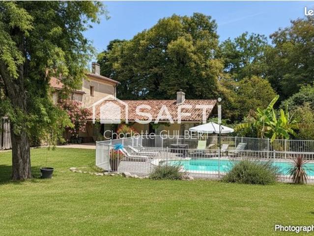Propriété 7 pièces 282 m²