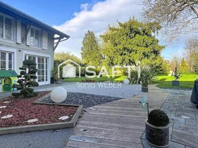Propriété 7 pièces 282 m²
