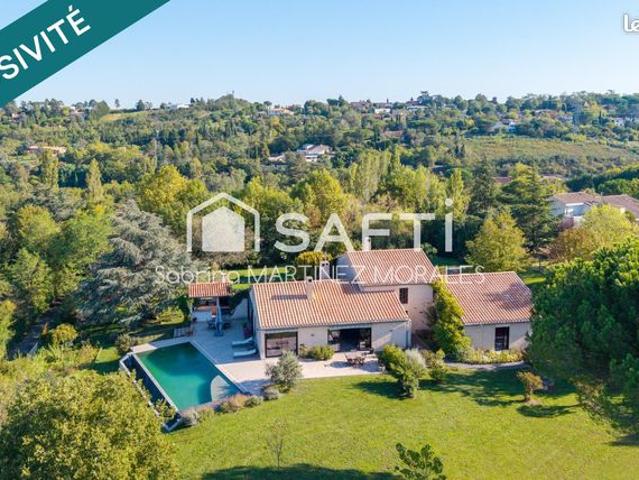 Propriété 7 pièces 283 m²