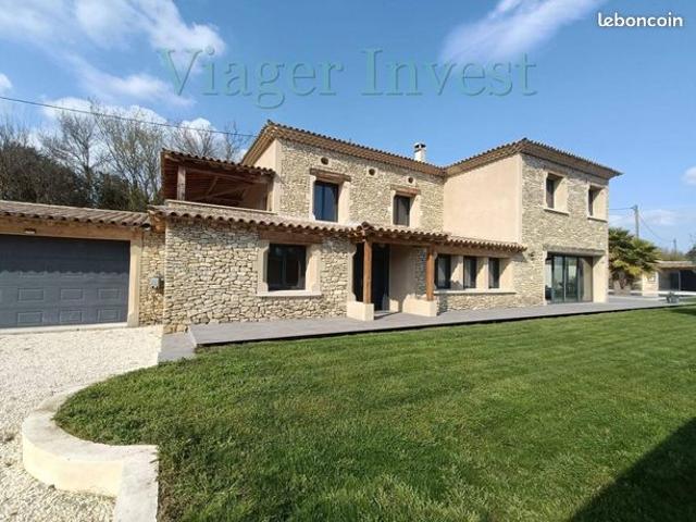 Propriété 7 pièces 290 m²