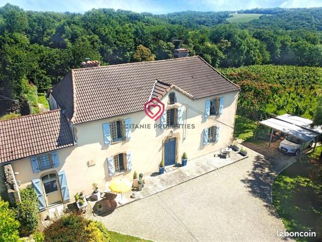 Propriété 7 pièces 292 m²
