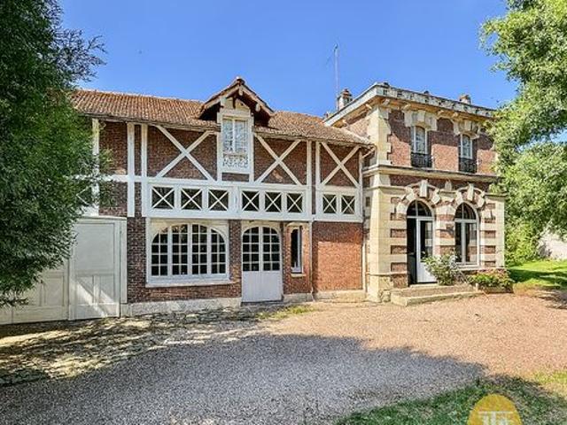 Propriété 7 pièces 293 m²