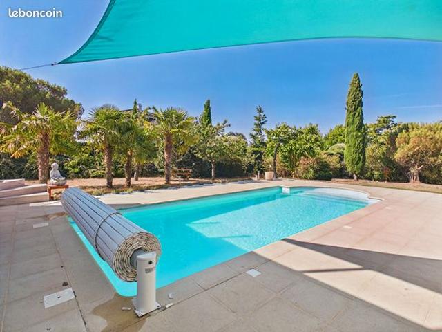 Propriété 7 pièces 304 m²