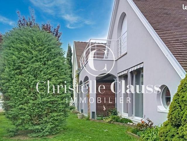 Propriété 7 pièces 305 m²