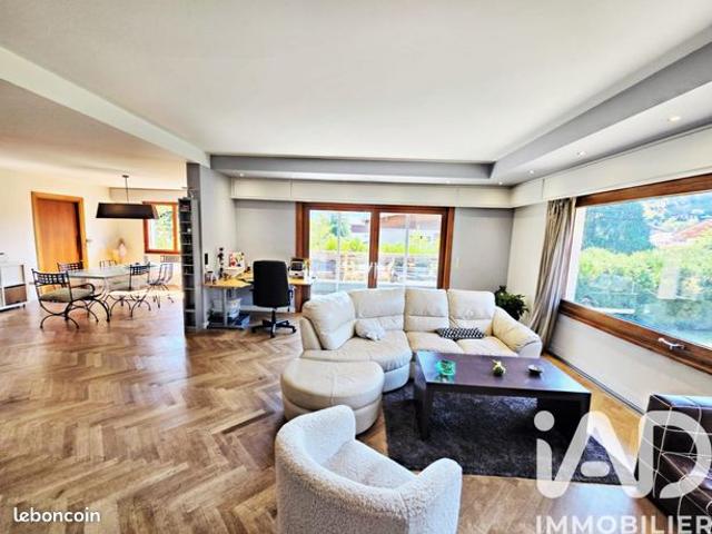 Propriété 7 pièces 307 m²
