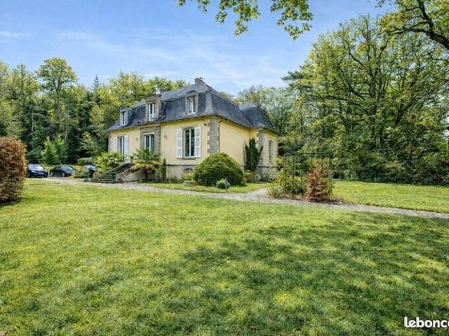 Propriété 7 pièces 308 m²