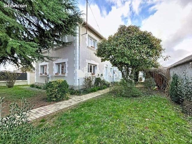 Propriété 7 pièces 300 m²