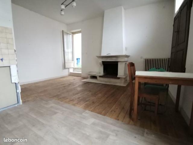 Maison 7 pièces 300 m²