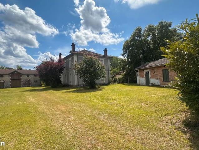 Propriété 7 pièces 300 m²
