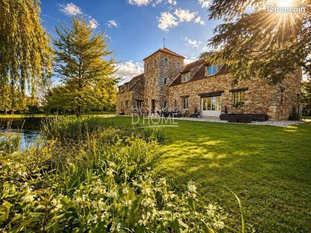 Propriété 7 pièces 300 m²