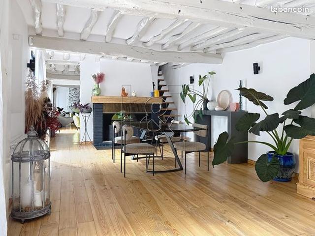 Propriété 7 pièces 300 m²