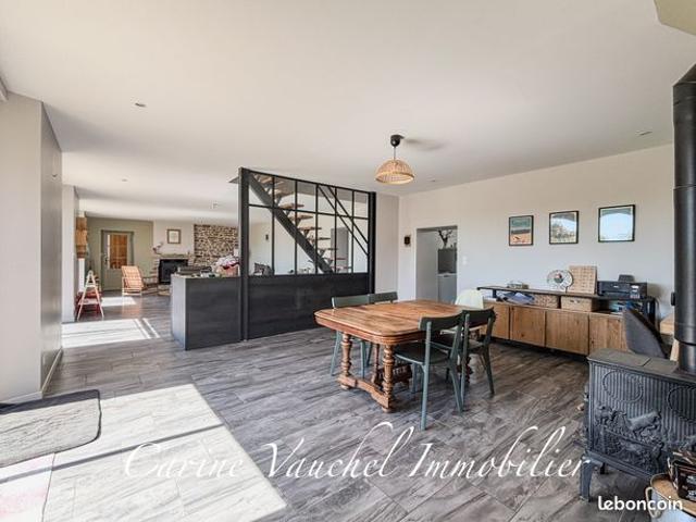 Propriété 7 pièces 300 m²