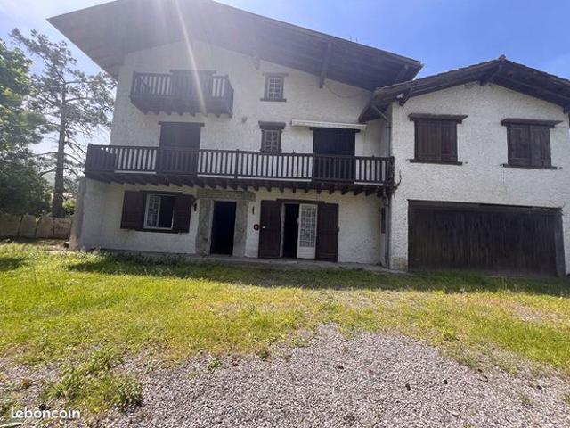 Propriété 7 pièces 300 m²